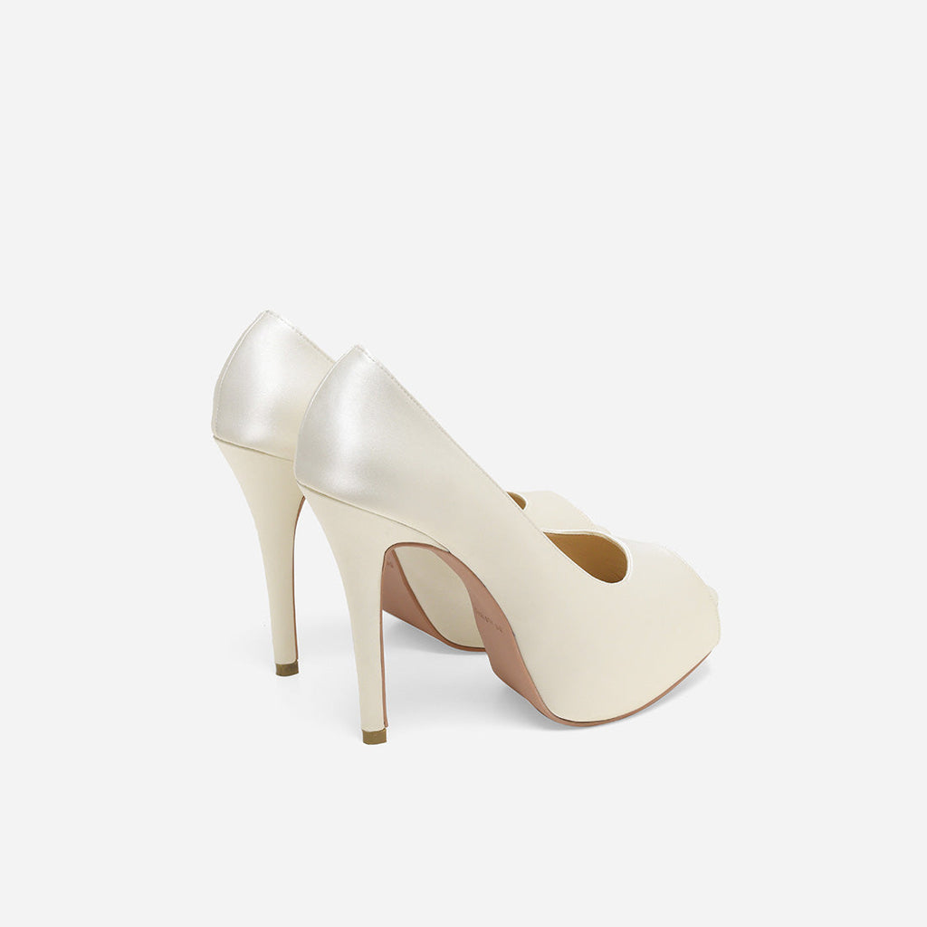 Pearl White