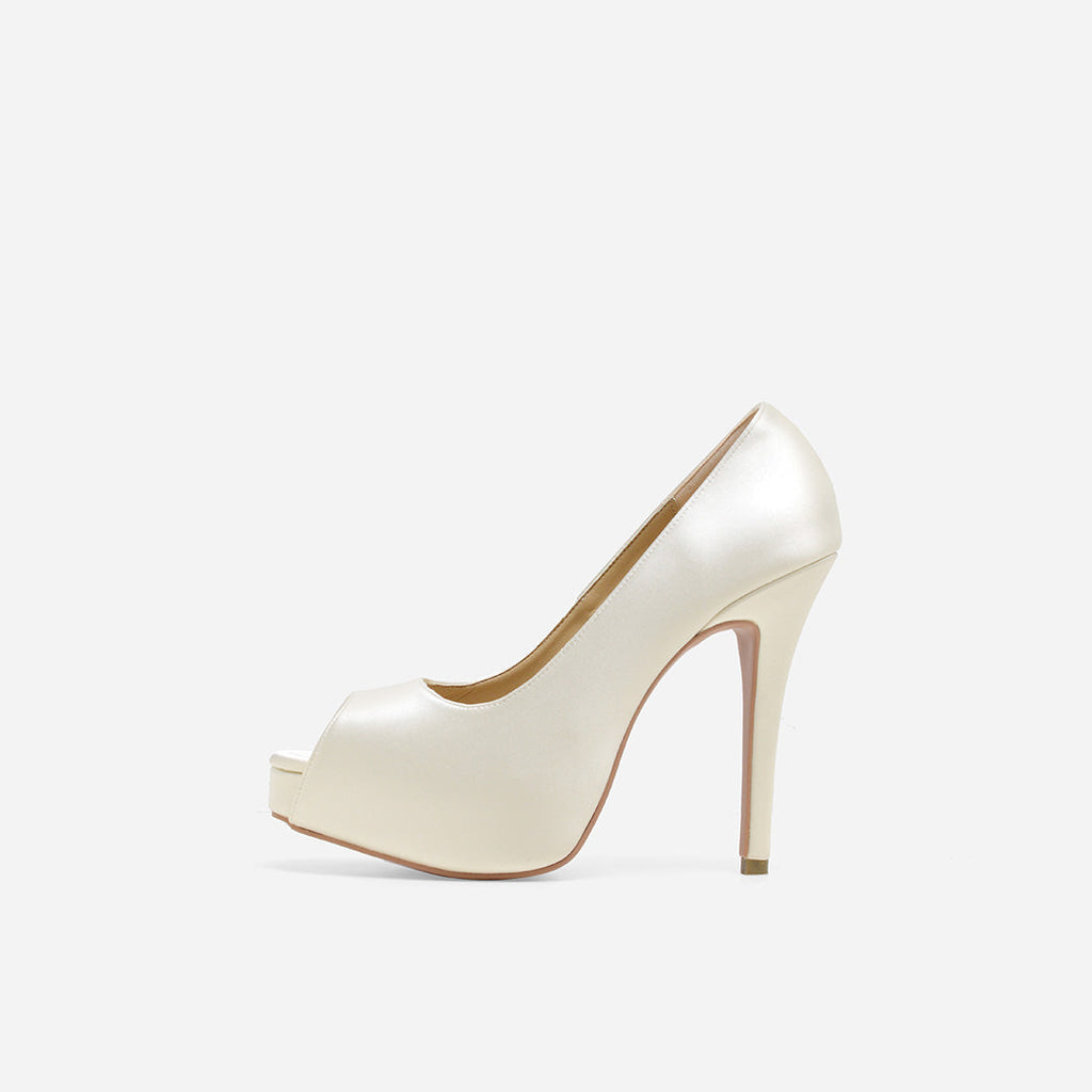 Pearl White
