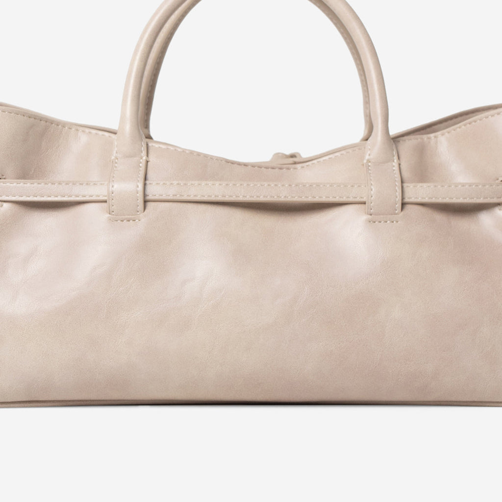 Latte Beige-text